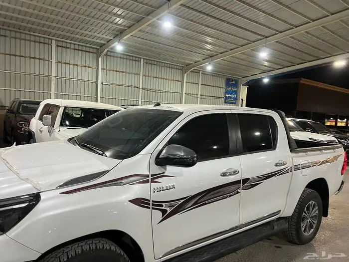 هايلوكس 2025 دبل ( بنزين ) S-GLX عداد 5 الاف ( تم البيع ) 3