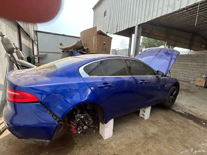 جاكوار xe Jaguar 9