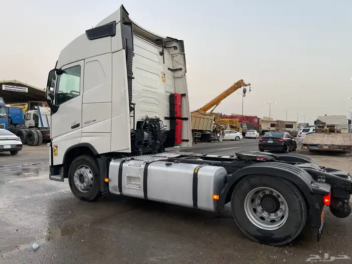 راس شاحنة فولفو 2021 - FH 460 15