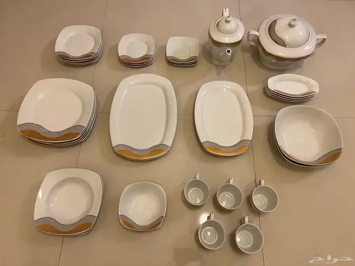 للبيع اواني منزليه متنوعه ( بحاله ممتازه ) 0