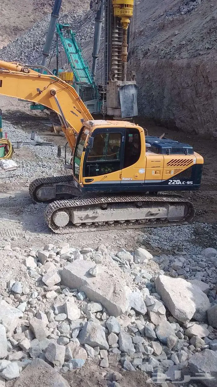 بوكلين للإيجار سواق هندي محترف 0