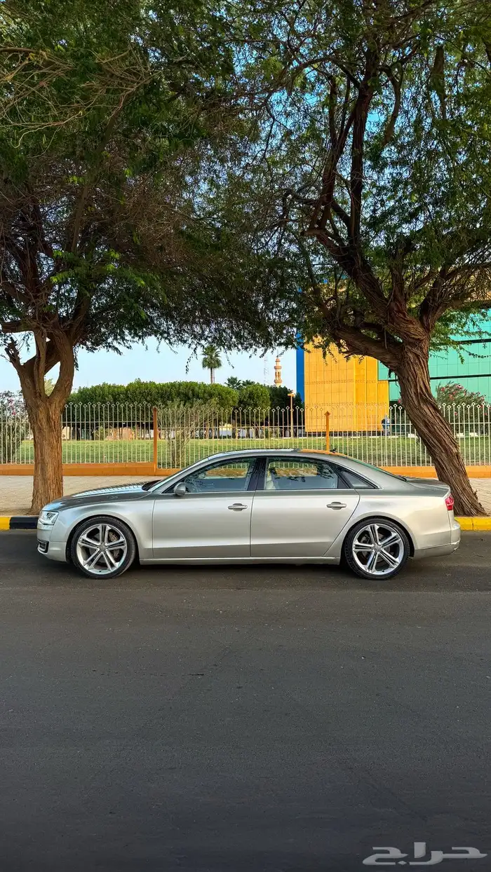 اودي A8 2015 عداد 220 الف فقط 4