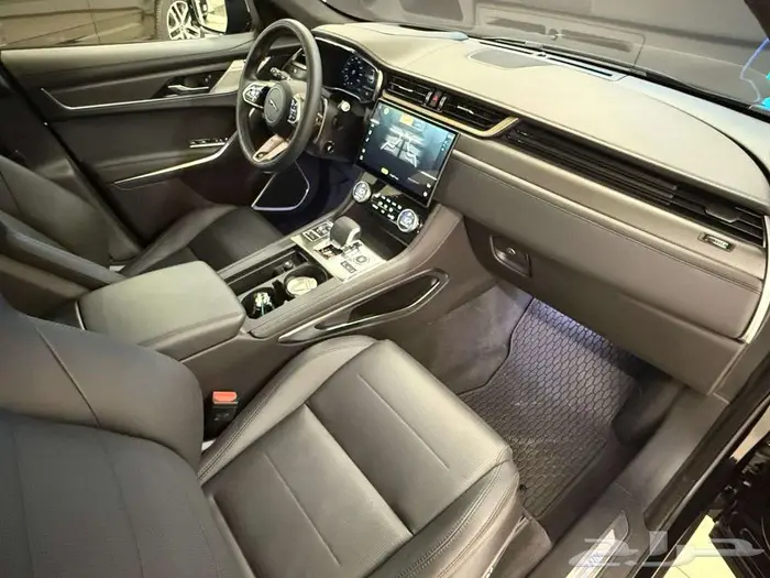 جاكوار F-Pace SVR 2024 5