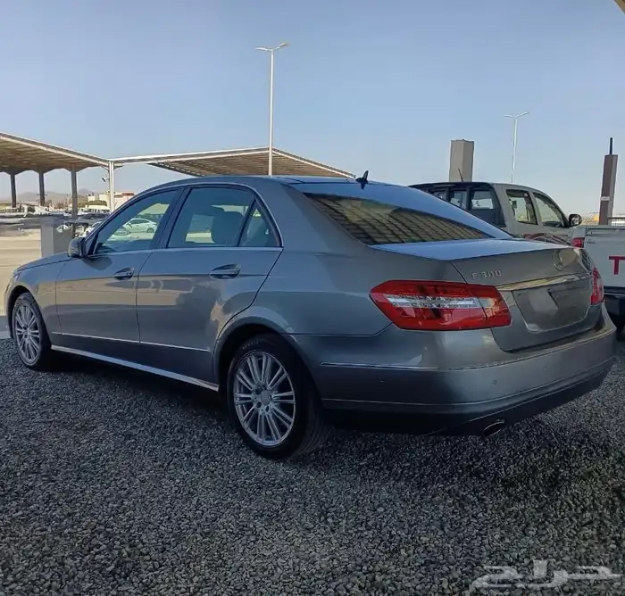 تم البيع مرسيدس E 300 0