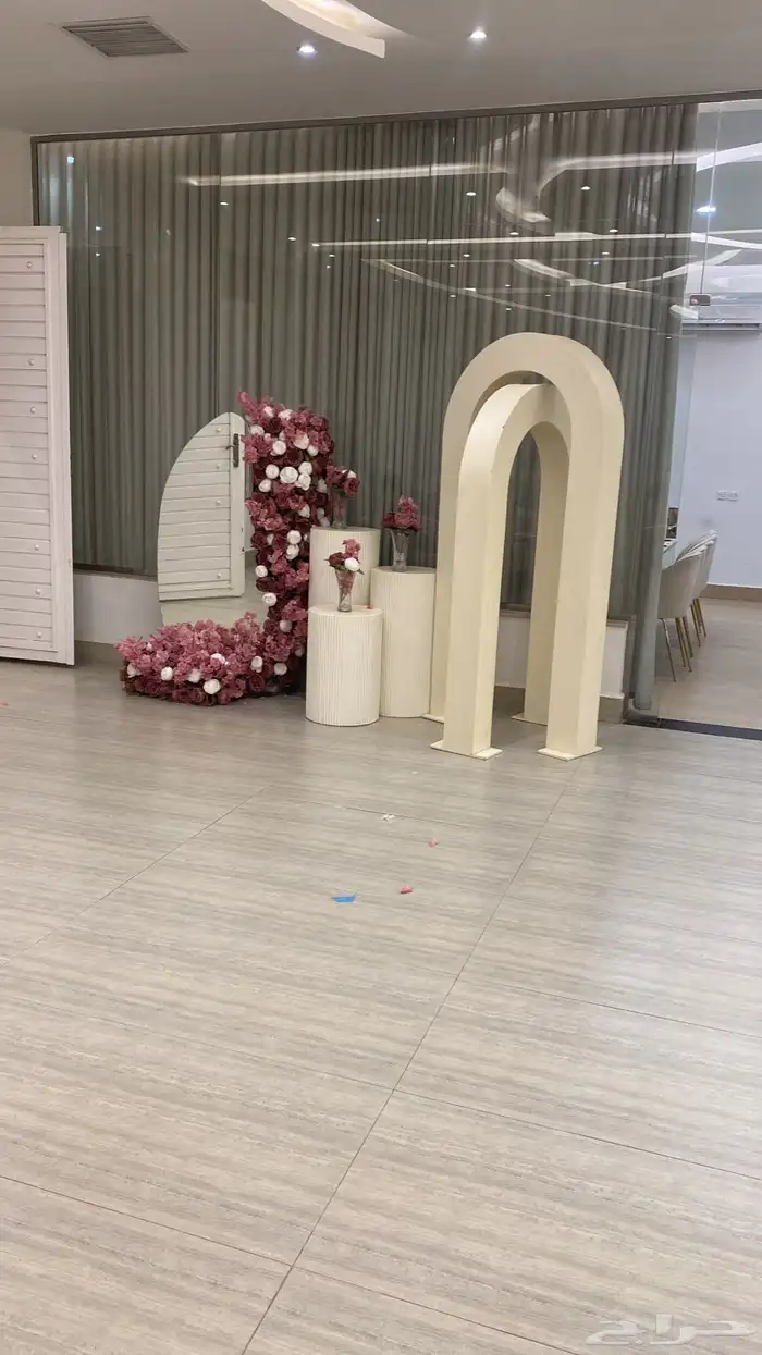 يوجد لدينا جميع تنسيق الحفلات ولمناسبات وحفلات التخرج ولمو 0