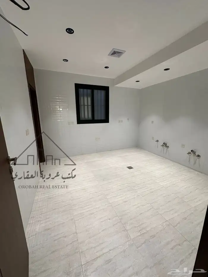 للبيع فيلا روف ارضي وعلوي حي مروج الامير تبوك 10