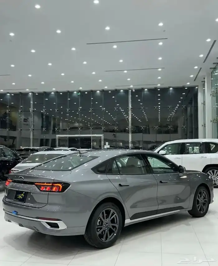 فورد تورس امبيانتي قسط 1749 شهريا 1