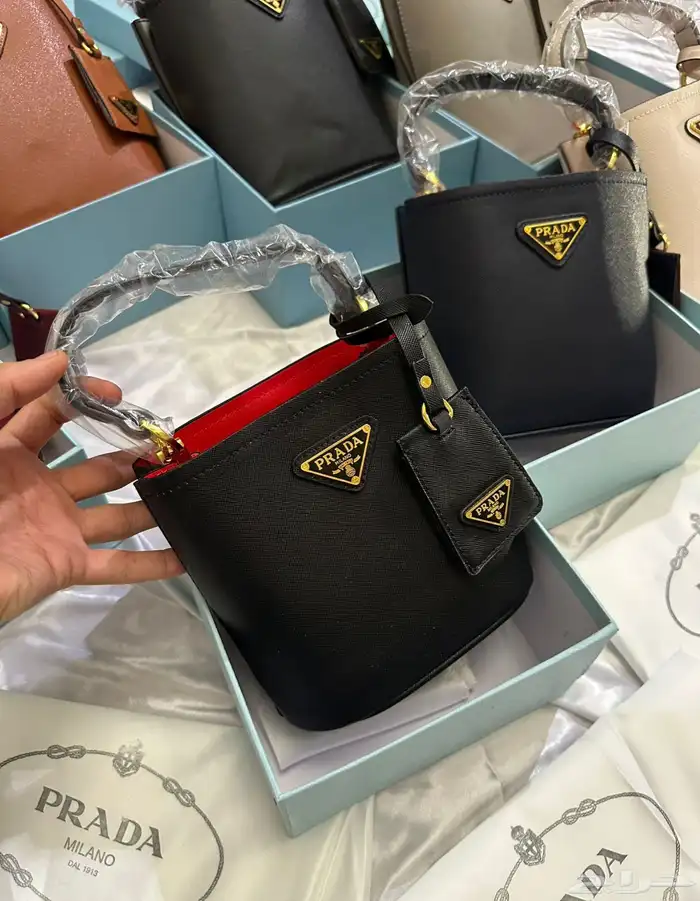 شنط برادا لمعه فصوص 6