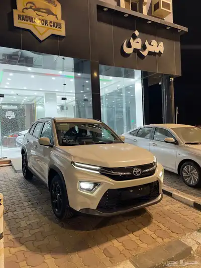 تويوتا اوربان كروزر فل كامل 2025 0