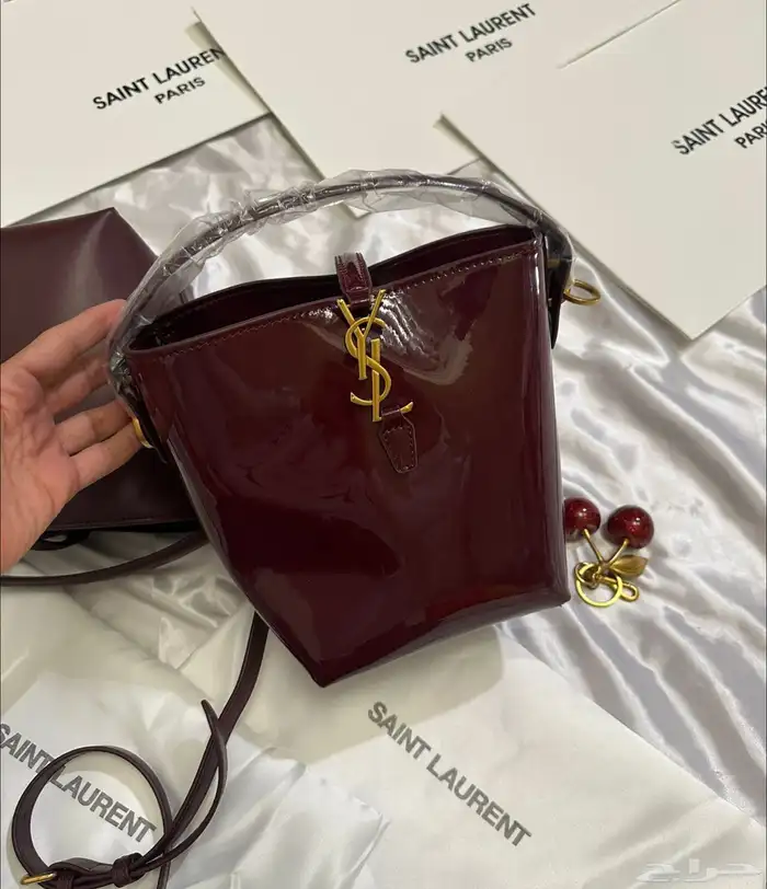 شنط برادا لمعه فصوص 3