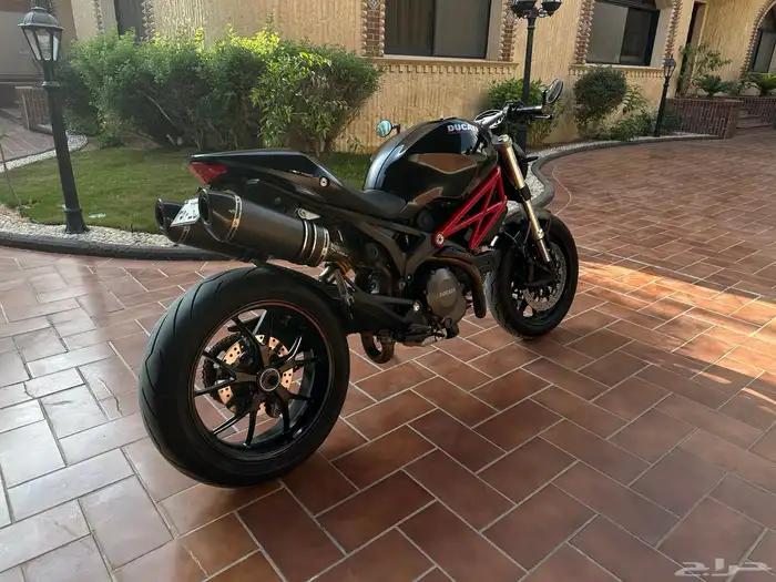 للبيع دوكاتي مونستر 796 2014 Ducati monster 2