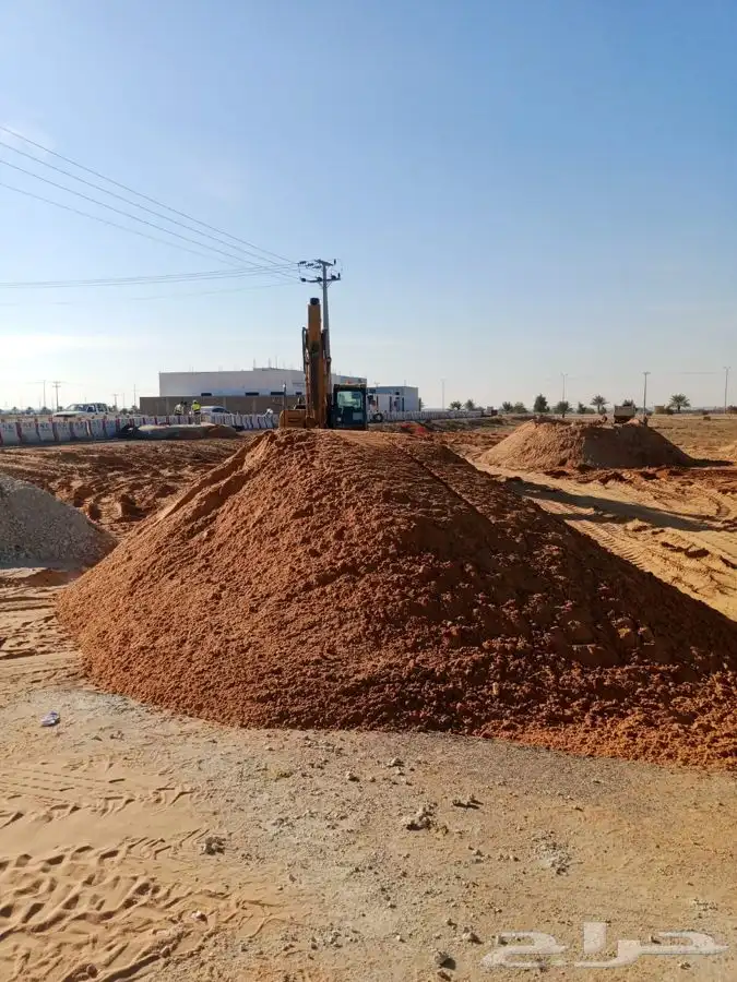توريدات البطحاء الرمل الابيض والاحمر خرسانات 2