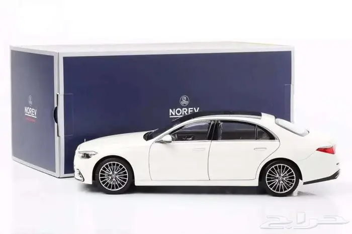 مجسم مرسيدس s class بتفاصيل عالية 2