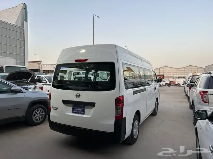 نيسان اورفان ديزل سقف عالي 2019 4