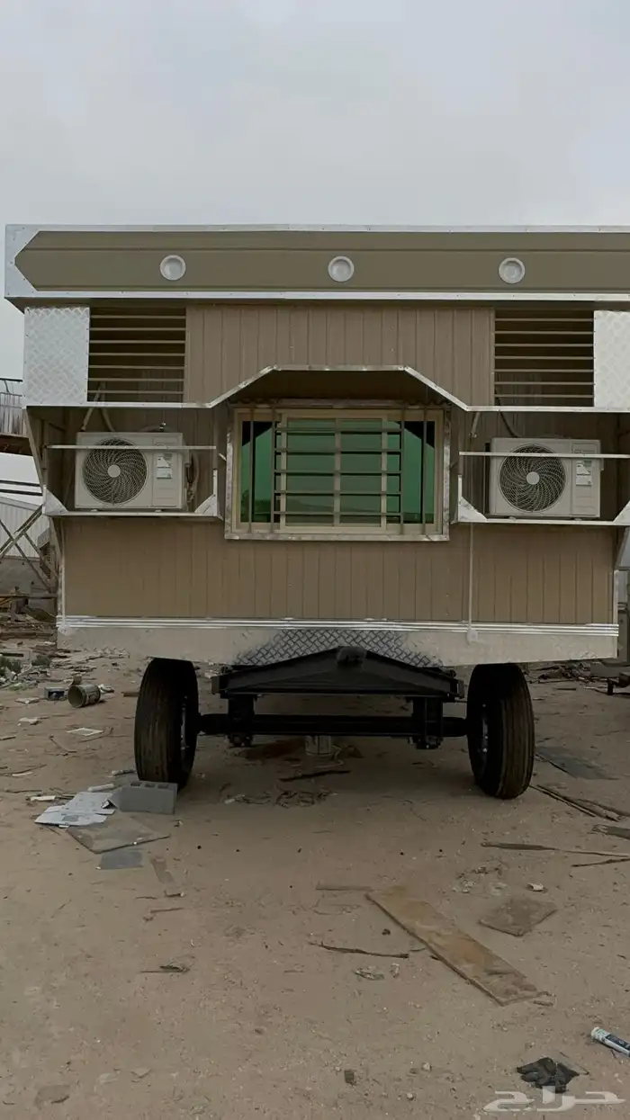 Caravan 16 meters long and 4 meters wide 0