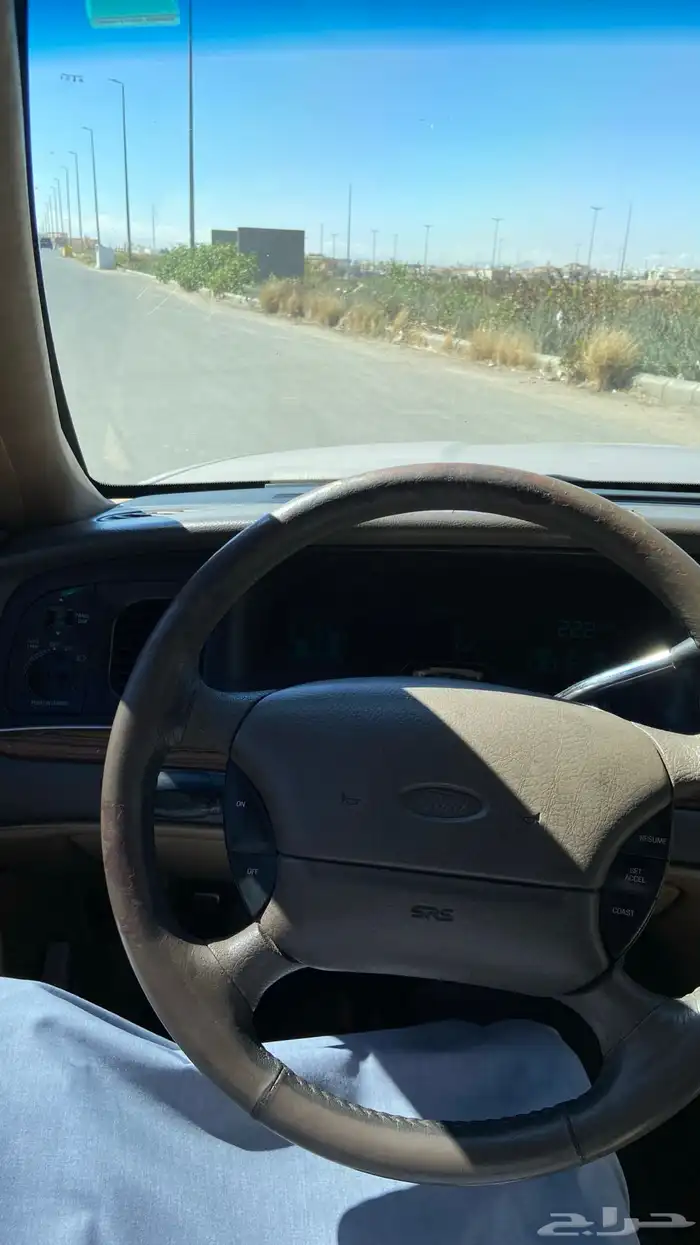 فورد كراون فكتوريا 1997 امريكي 7