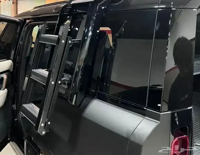 قطع ديفندر 2025 5