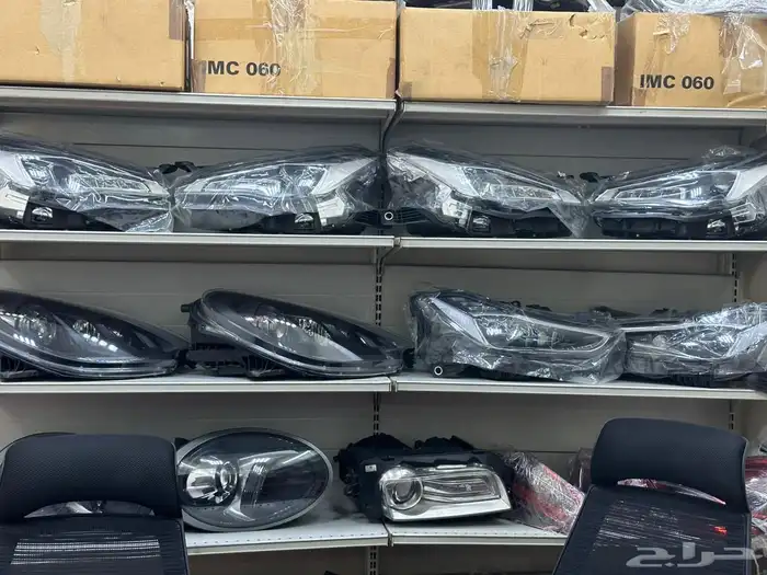قطع غيار مازراتي جديد ومستخدم 53