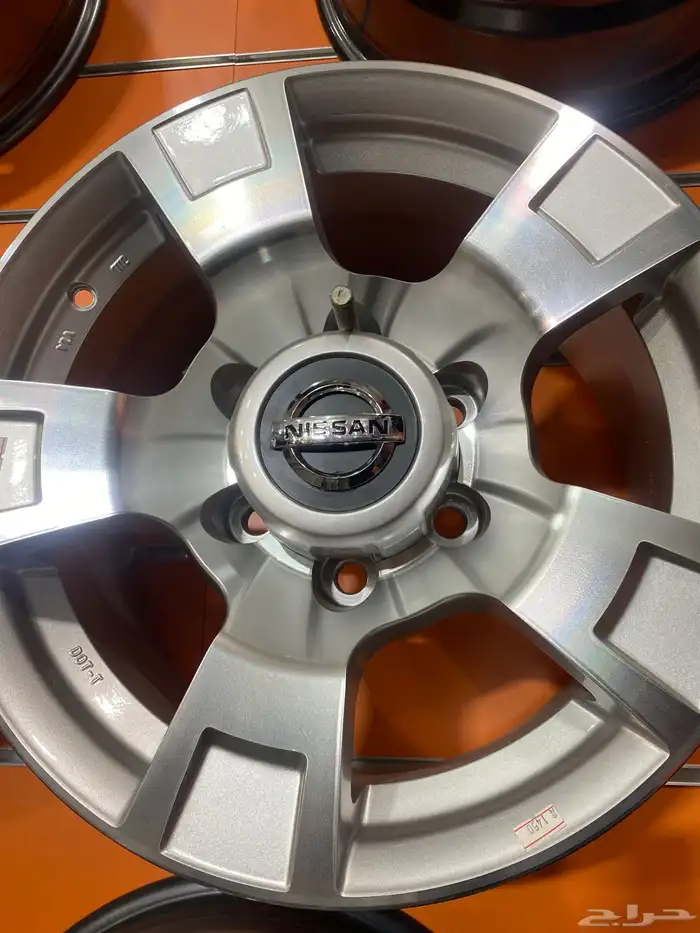 للبيع جنوط جيب نيسان سفاري 2