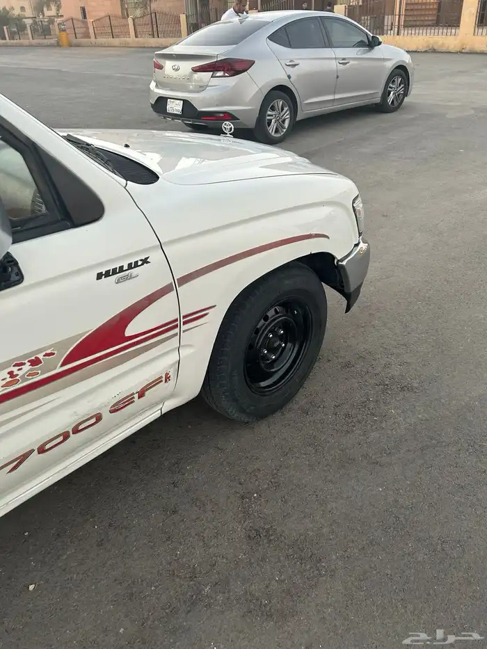 هايلوكس بخاخ موديل 2002 4