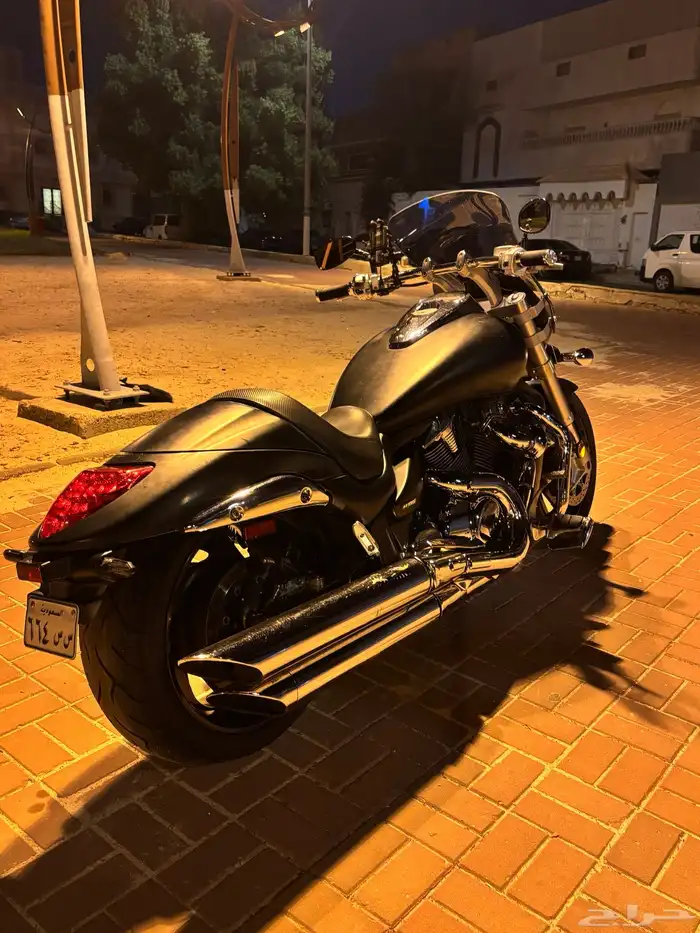 دباب بوليفارد 1800 M109R 1