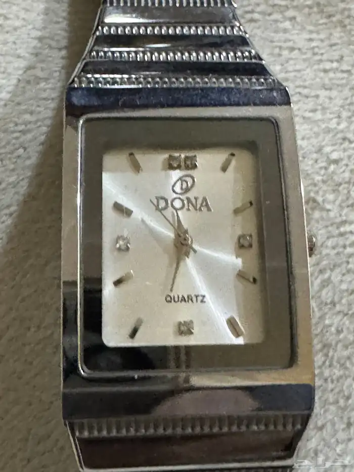 ساعة كوارتز 0