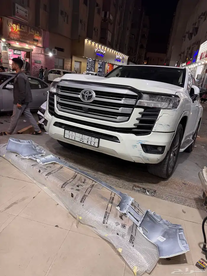 صدام وكاله جيب لاند كلوزر2024 21