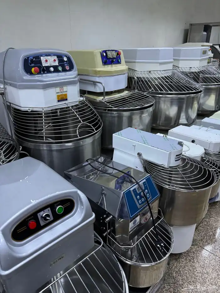 عجنات ايطالي مستخدم نضيف شبه جديد 2