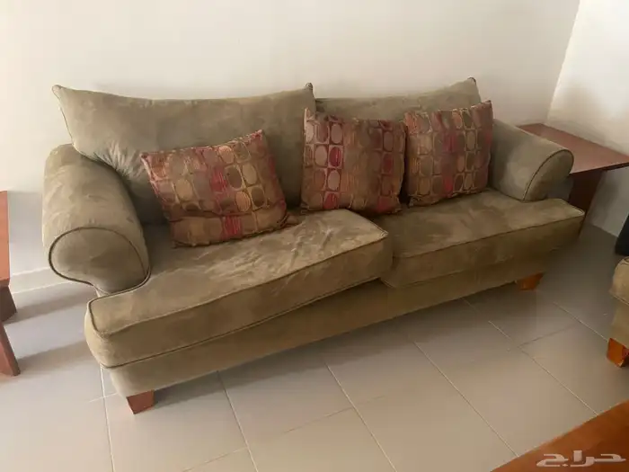 اثاث فندقي للبيع. غرف نوم وكنبات شبه الجديد 20