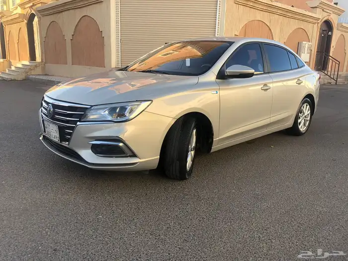 ام جي 5 2022 ستاندر 4