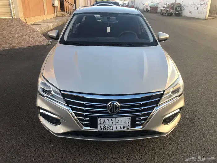 ام جي 5 2022 ستاندر 1