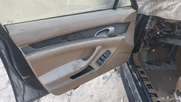 بورش باناميرا 2010 قطع غيار فقط في البحرين 10