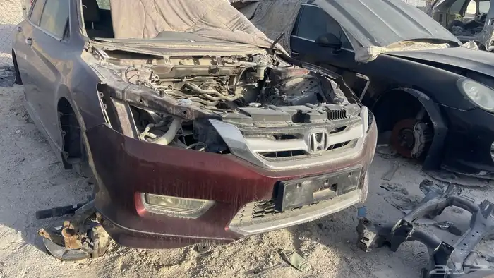 هوندا اكورد قطع غيار فقط 2015 12