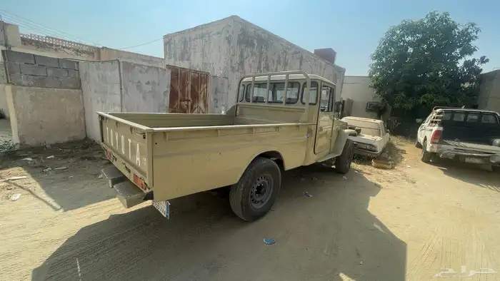 شاص لاند كروزر 1982 4
