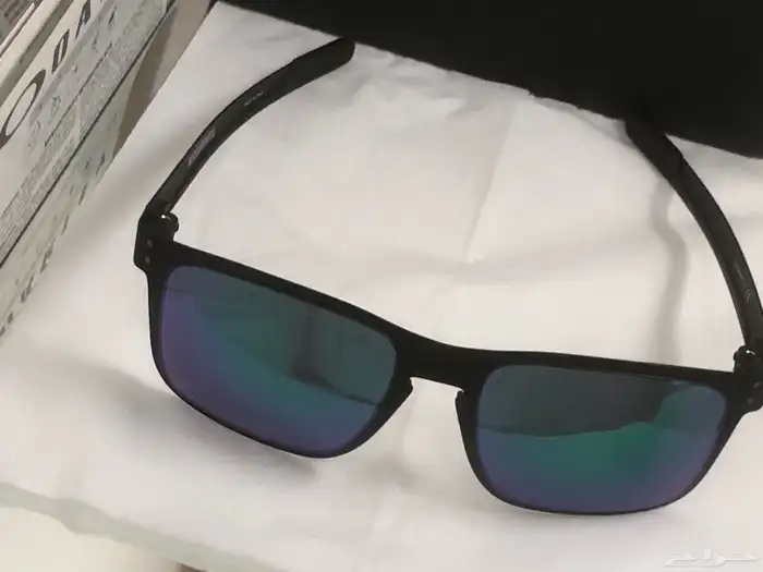 نظارة شمسية ماركة OAKLEY الامريكية ( مباع ) ( مباع ) 19