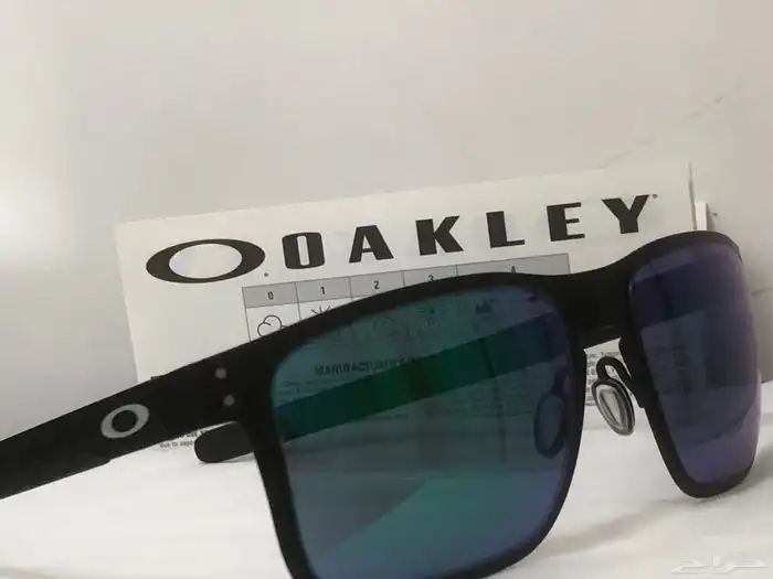 نظارة شمسية ماركة OAKLEY الامريكية ( مباع ) ( مباع ) 2