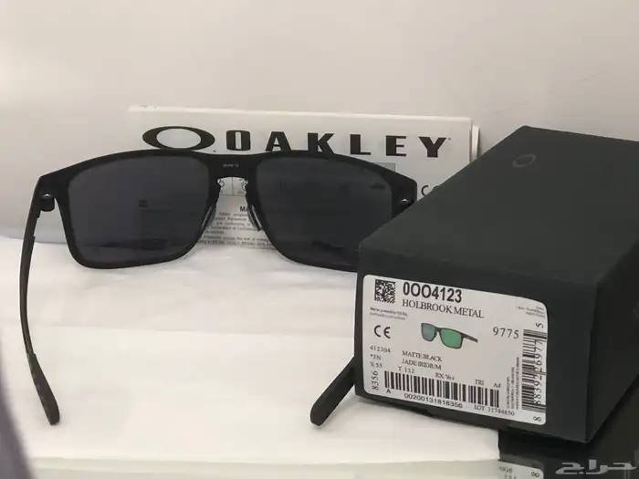 نظارة شمسية ماركة OAKLEY الامريكية ( مباع ) ( مباع ) 20