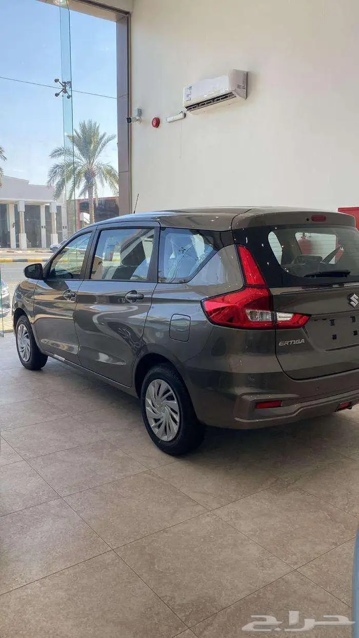 سوزوكي ارتيجا 7 مقاعد 2025 GL بسعر 67445 شامل 4