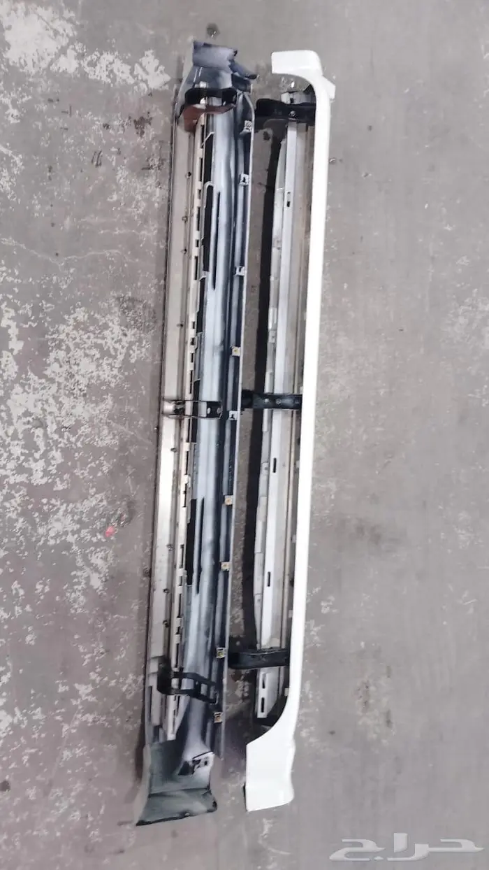 دواسات لاندكروزر 2016 يمين يسار شبة جديد 1