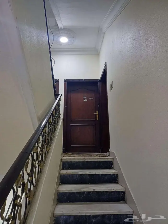 للبيع عمارة 3 ادوار 8 شقق بحي الخليج العمر 8 سنوات 850 2