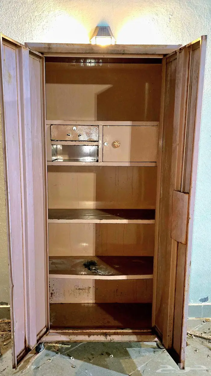 دولاب حديد ثقيل 1