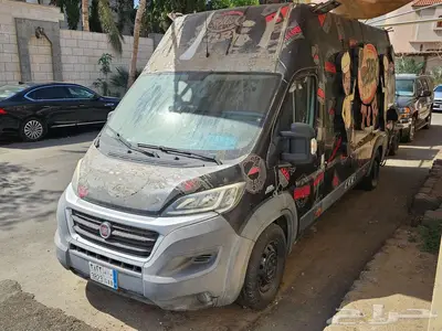 فود ترك food truck  عربة طعام 1