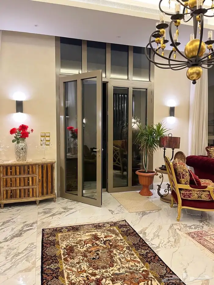 فيلا للبيع مساحه 377 درج داخلي حي النخيل 31