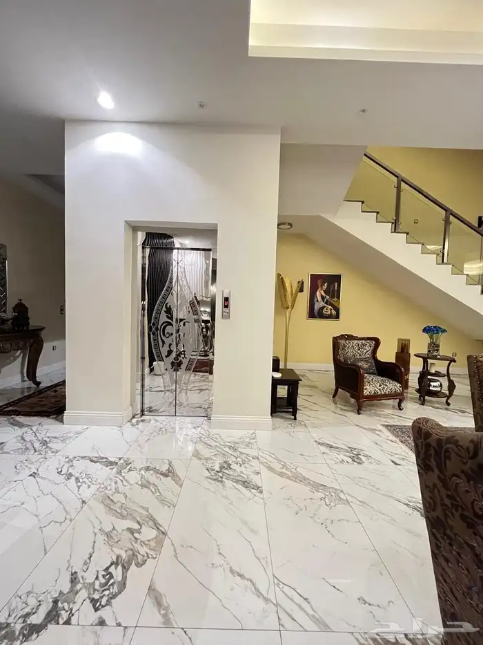 فيلا للبيع مساحه 377 درج داخلي حي النخيل 26