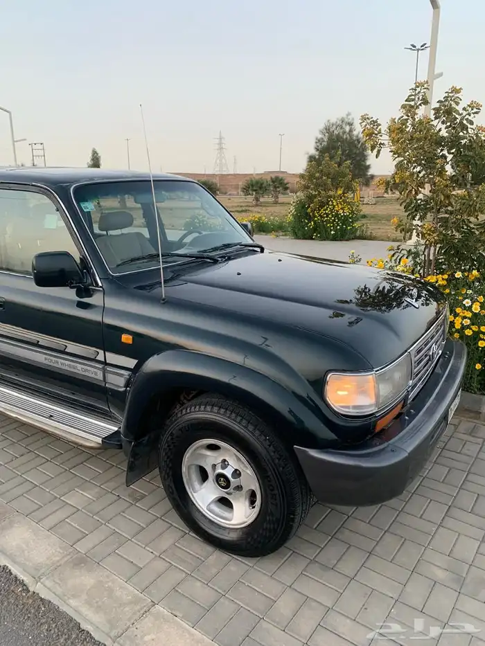 VXR ممشى قليل 190 الف فقط نظيف جدا 16