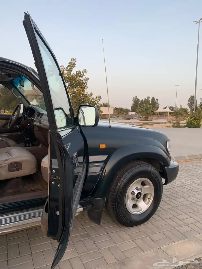 VXR ممشى قليل 190 الف فقط نظيف جدا 90