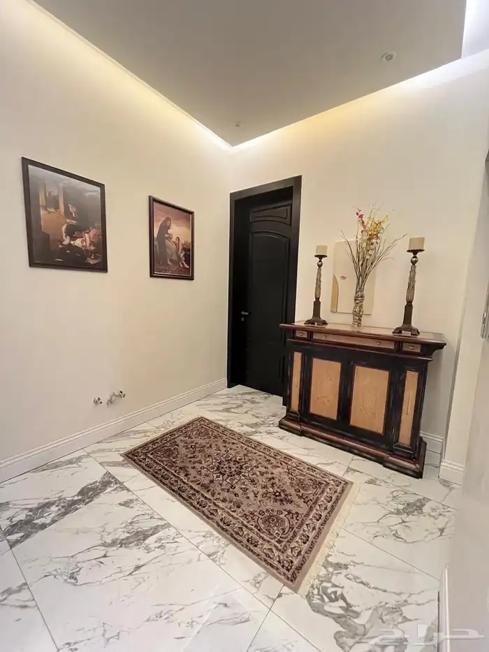 فيلا للبيع مساحه 377 درج داخلي حي النخيل 16