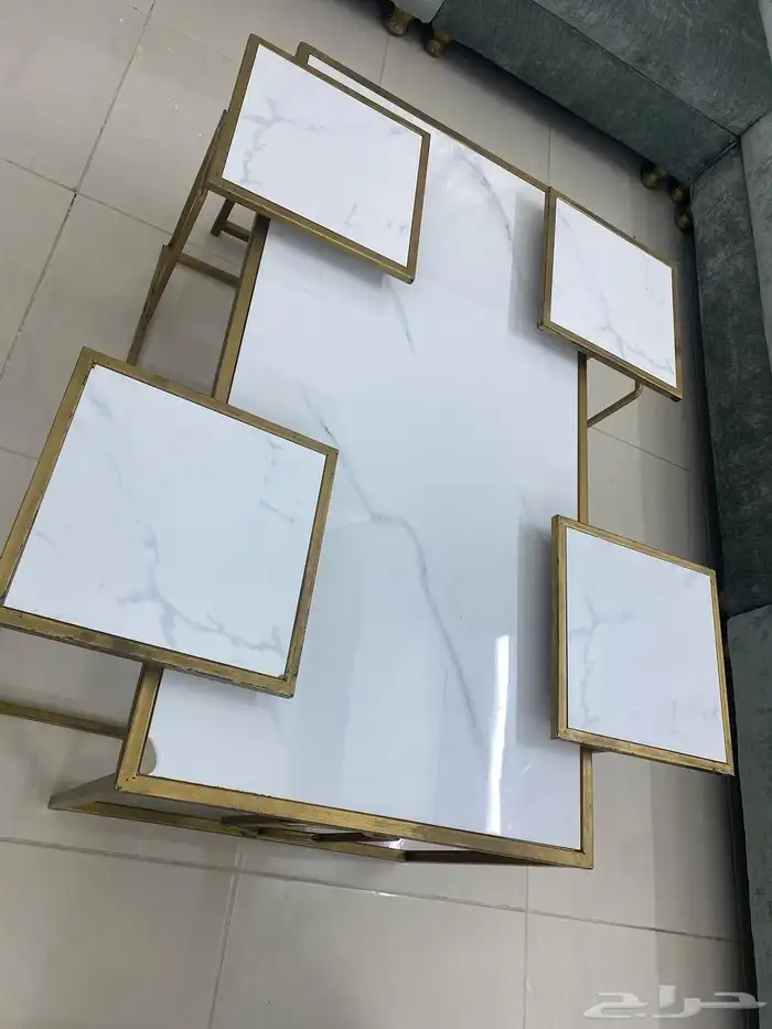 عرض لكم طاولات ثنتين كبار وثمانية صغار الطاولات جيدة ونظيف 1