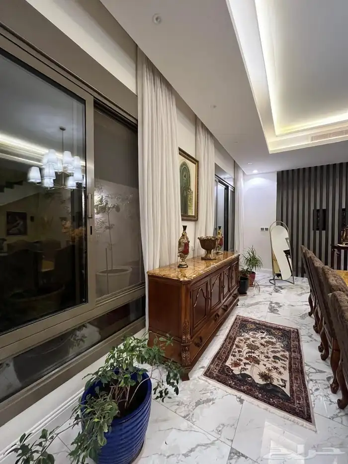 فيلا للبيع مساحه 377 درج داخلي حي النخيل 22