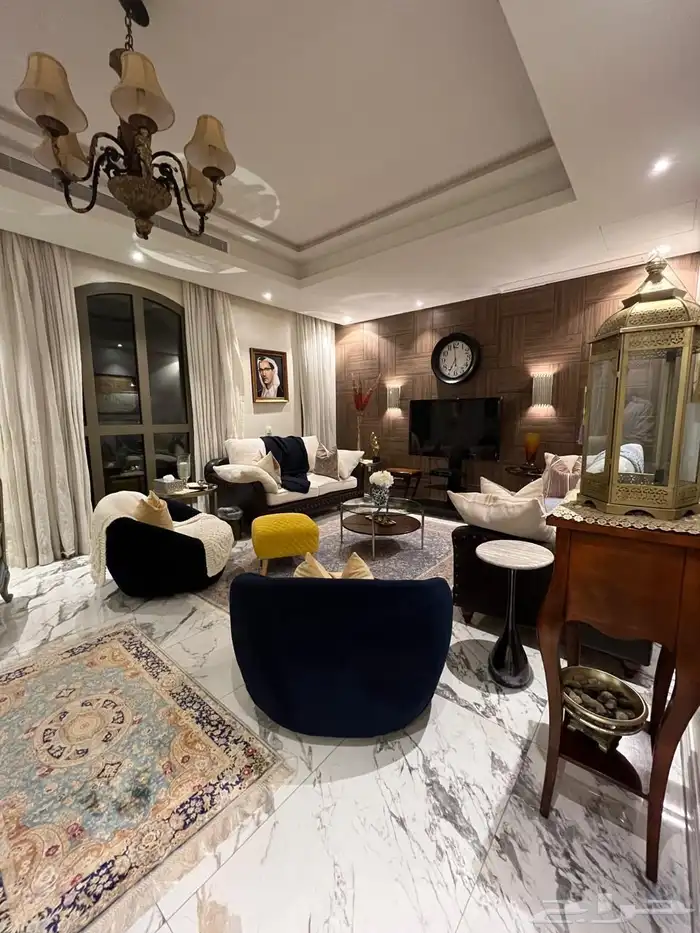 فيلا للبيع مساحه 377 درج داخلي حي النخيل 15